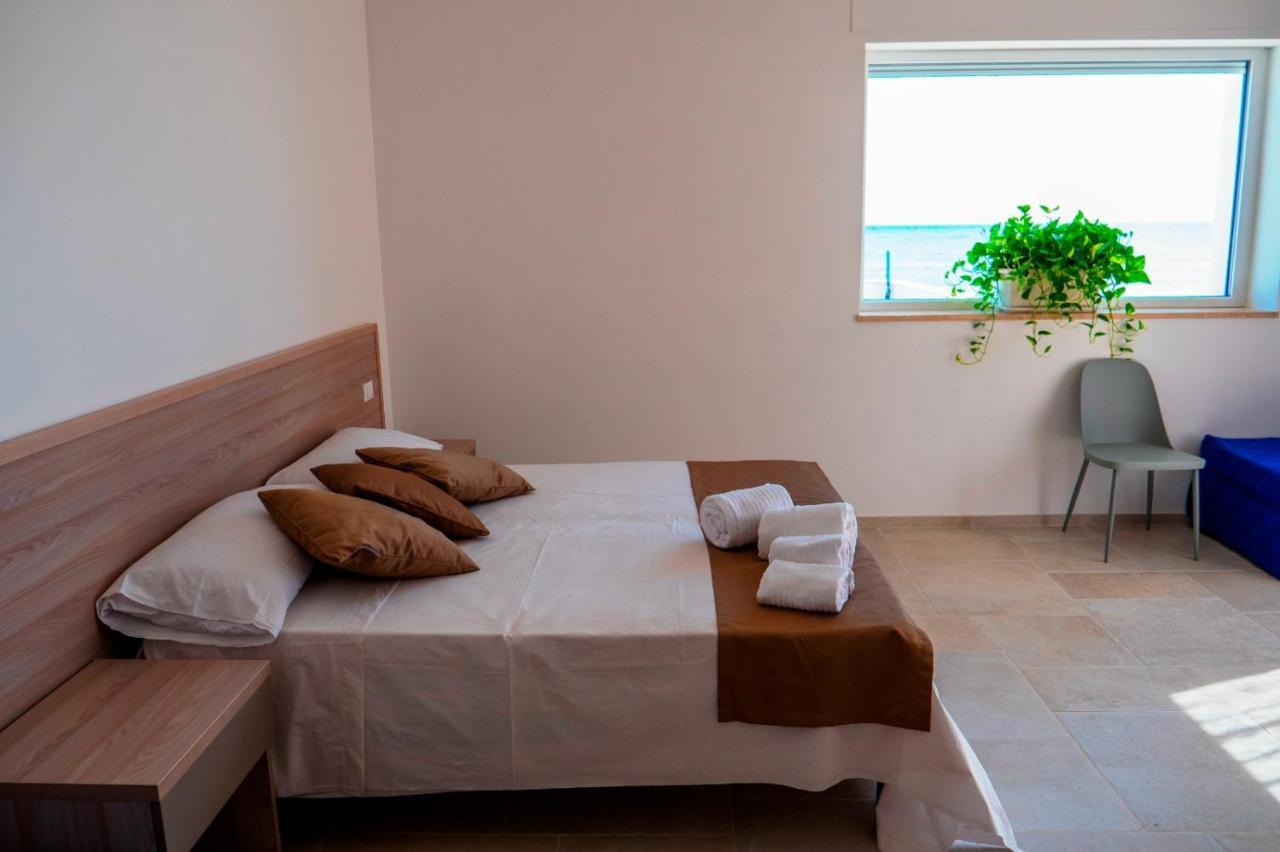 B&B A Un Passo Dal Mare Torre Canne Dış mekan fotoğraf