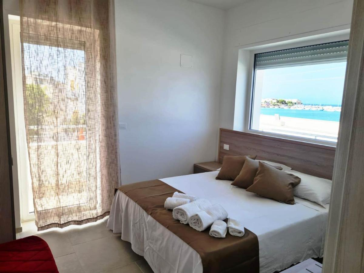 B&B A Un Passo Dal Mare Torre Canne Dış mekan fotoğraf
